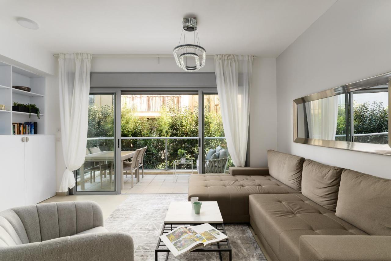 Quiet Hideaway & Terrace Near Beach By Feelhome Tel Aviv Exterior photo